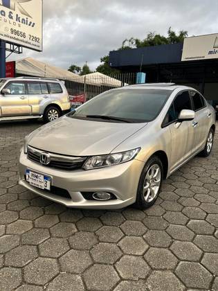 HONDA CIVIC 1.8 EXS 16V FLEX 4P AUTOMÁTICO HONDA CIVIC 1.8 EXS 16V FLEX 4P AUTOMÁTICO